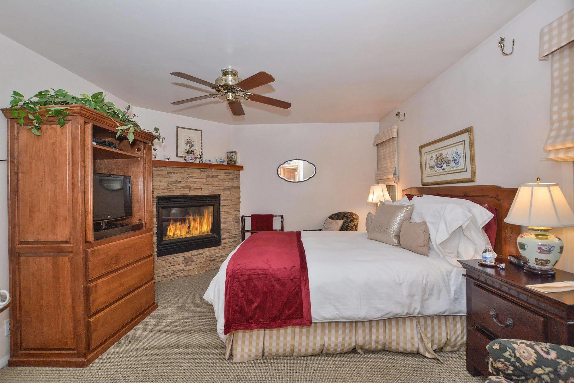 Alpenhorn Bed And Breakfast Big Bear Lake Esterno foto