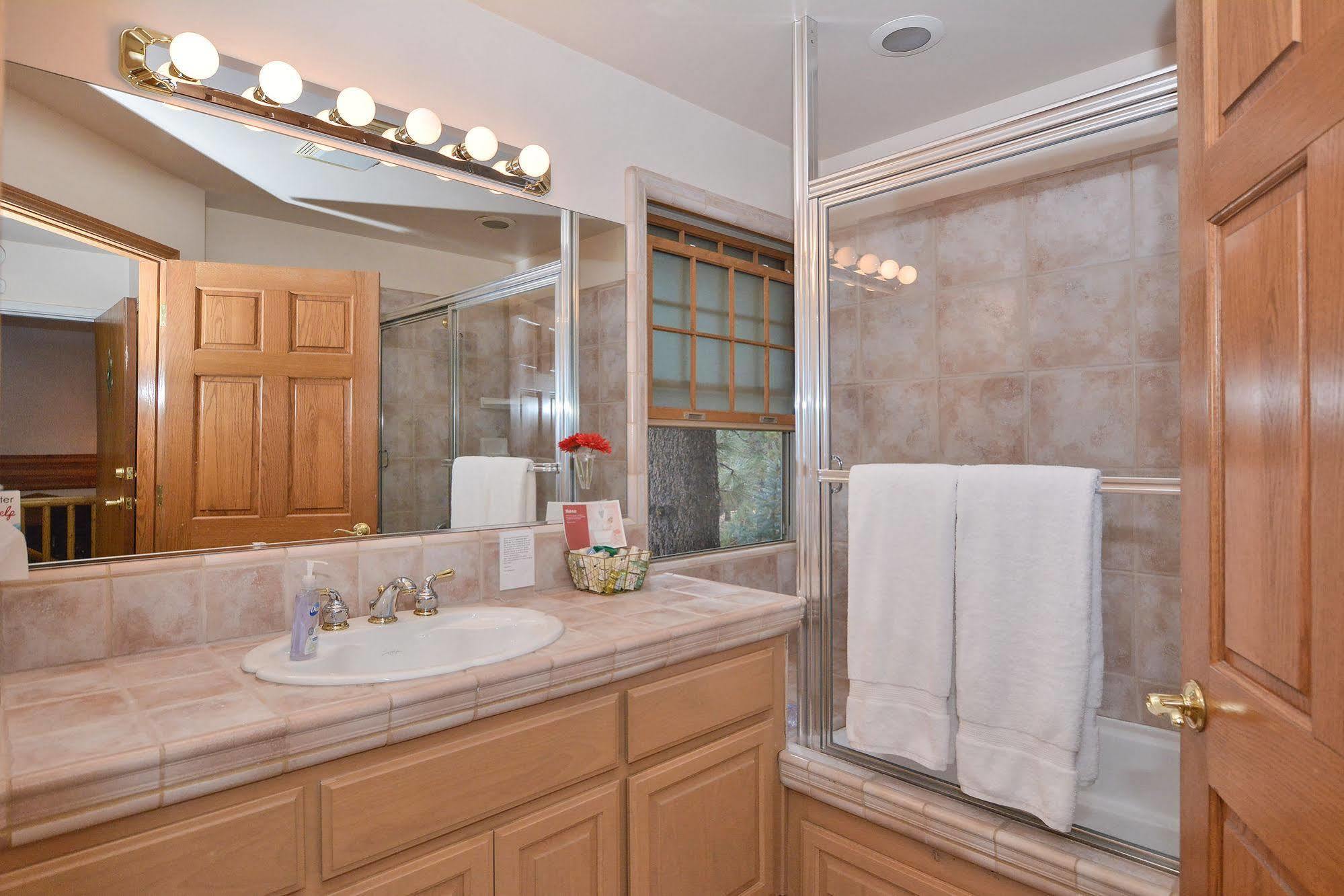 Alpenhorn Bed And Breakfast Big Bear Lake Esterno foto