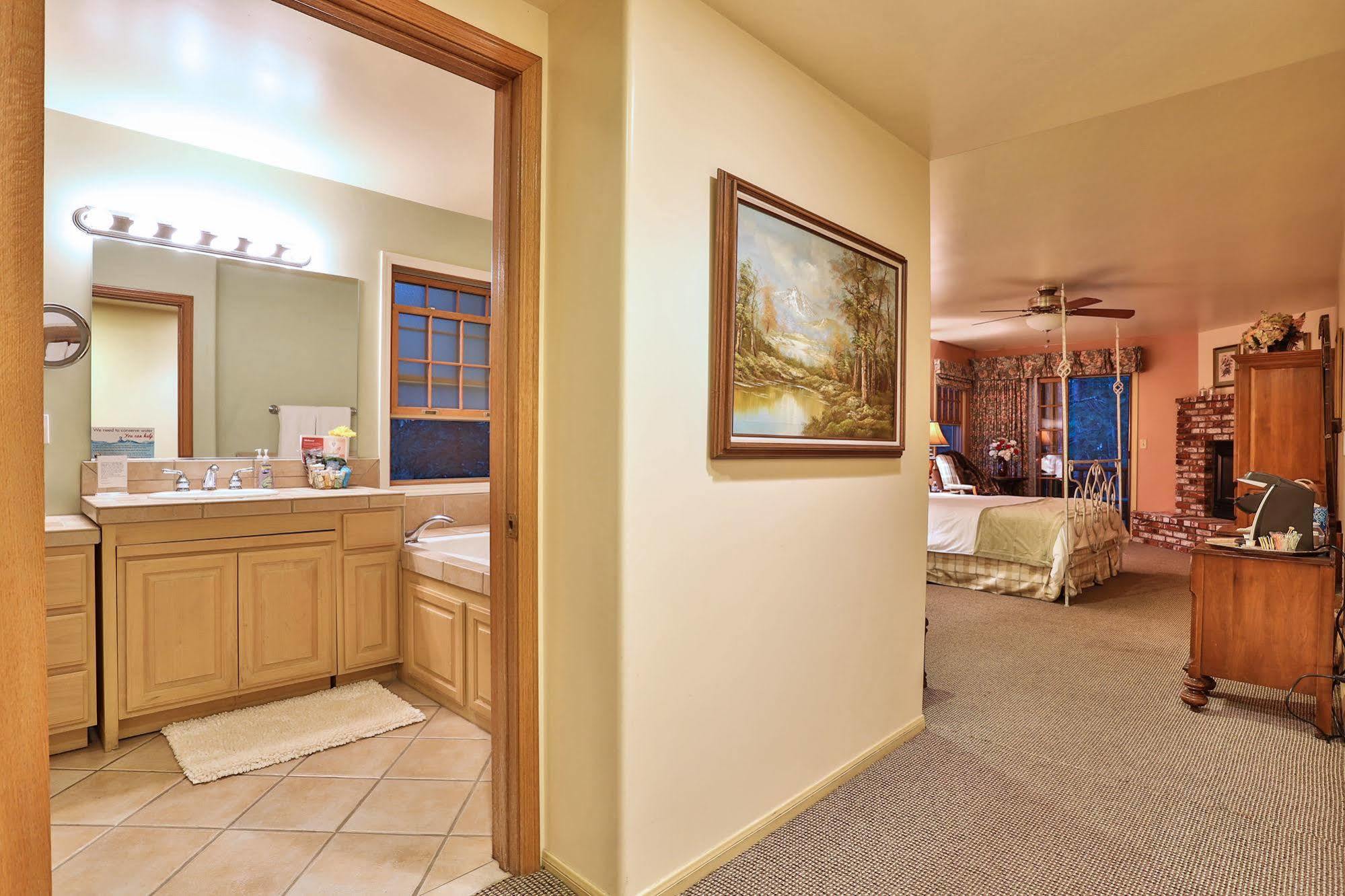 Alpenhorn Bed And Breakfast Big Bear Lake Esterno foto