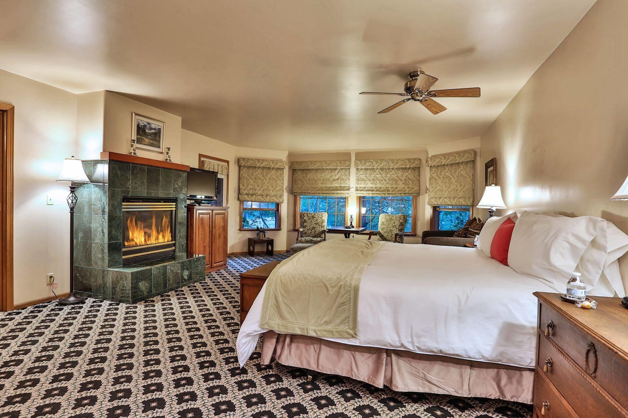 Alpenhorn Bed And Breakfast Big Bear Lake Esterno foto